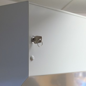 Zámek nouzové kliky pokud jsou vrata montována zvenčí