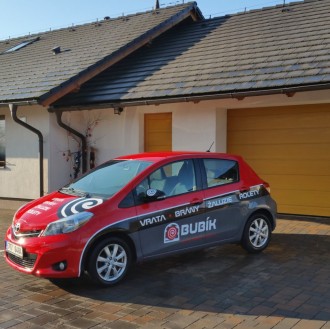 Rolovací garážová vrata montujeme už více než 25 let