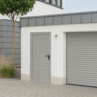 Rolovací vrata s vedlejšími dveřmi