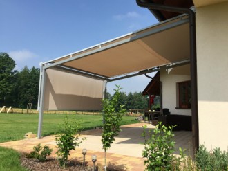 Zastínění venkovní pergoly systém VERANDA - realizace Frýdek-Místek.
